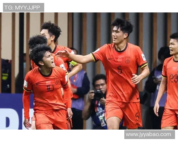 2001年国足对阵阿联酋精彩回顾视频重温经典瞬间与激烈对抗 2001年国足对阵阿联酋精彩回顾视频重温经典瞬间与激烈对抗