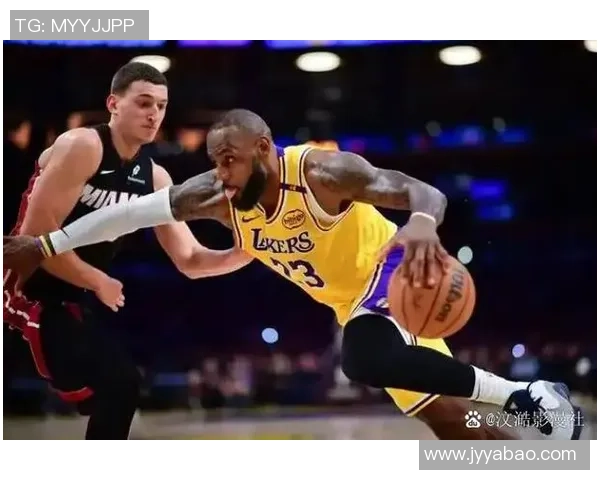 湖人对热火精彩对决1211赛季回顾与分析