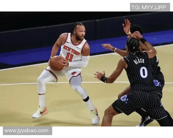 马刺队在4月18日的激烈对决中展现出强大实力，力争季后赛晋级之路